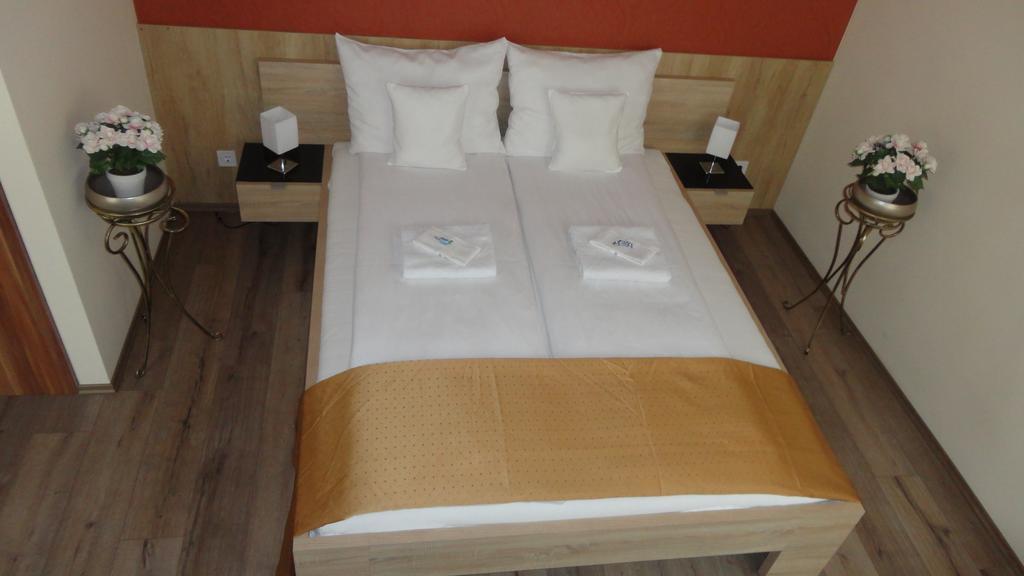 Hotel Centrum سيغيد المظهر الخارجي الصورة