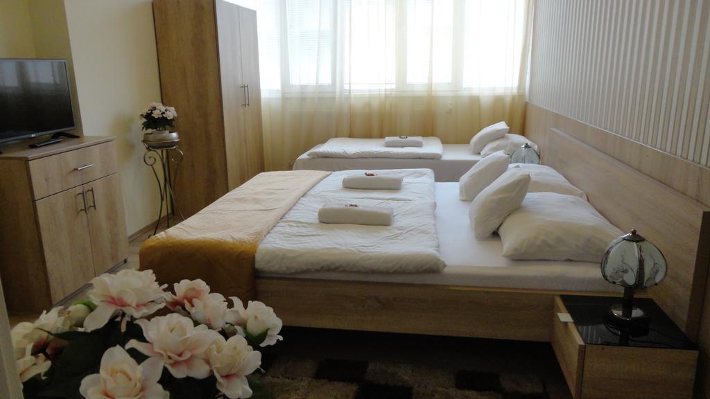 Hotel Centrum سيغيد المظهر الخارجي الصورة